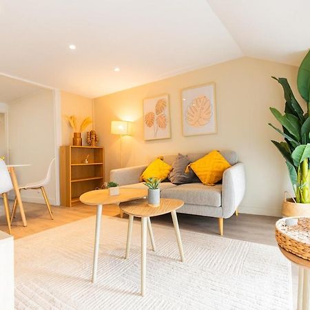Duplex Confortable En Centre Avec 2 Chambres Chalons en Champagne Luaran gambar