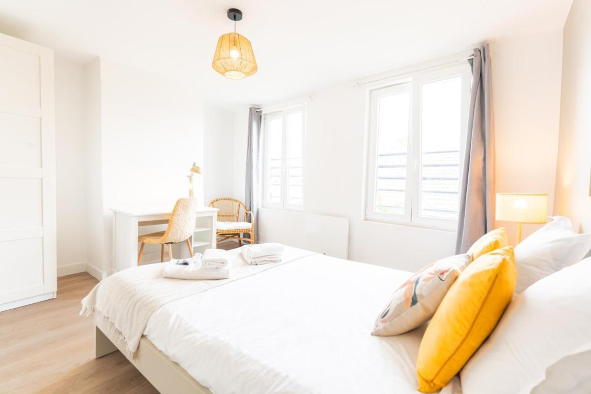 Duplex Confortable En Centre Avec 2 Chambres Chalons en Champagne Luaran gambar